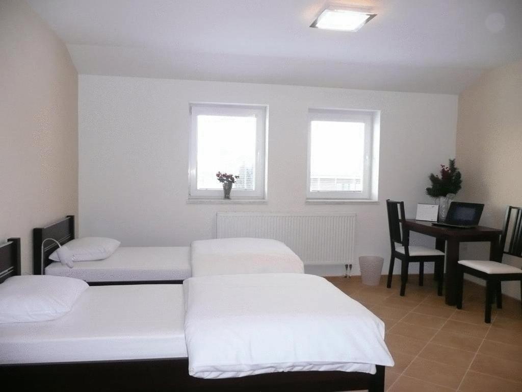 Hotel Pod Zelenou Český Těšín Extérieur photo